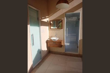 Casa à venda com 3 quartos, 280m² em Pendotiba, Niterói