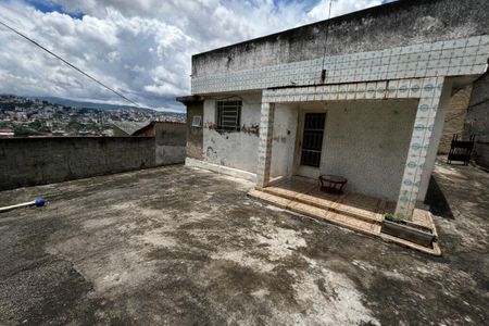 Casa à venda com 200m², 4 quartos e 2 vagas
