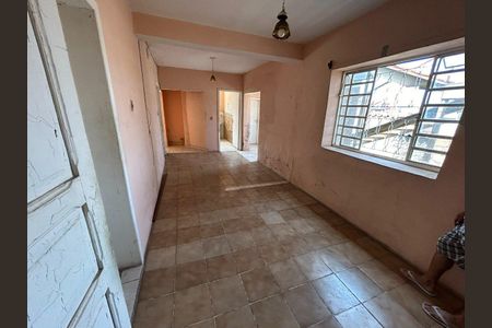 Casa à venda com 4 quartos, 200m² em Industrial, Contagem