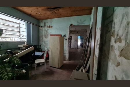 Casa à venda com 4 quartos, 200m² em Cambuci, São Paulo