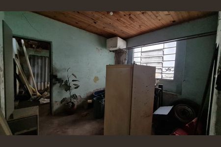 Casa à venda com 4 quartos, 200m² em Cambuci, São Paulo