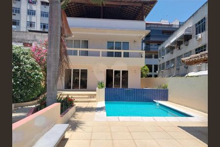 Casa à venda com 450m², 7 quartos e 3 vagas
