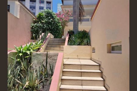 Casa à venda com 450m², 7 quartos e 3 vagas