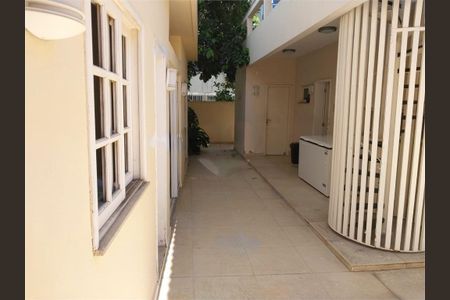 Casa à venda com 450m², 7 quartos e 3 vagas