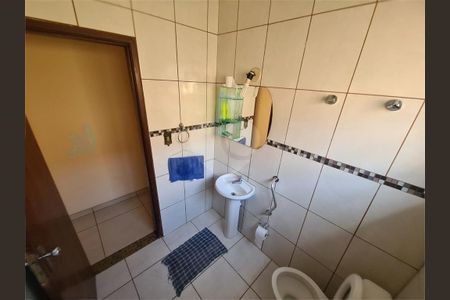 Casa à venda com 2 quartos, 128m² em Jardim Ocara, Santo André