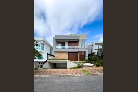 Casa de condomínio à venda com 480m², 4 quartos e 7 vagasFoto 04
