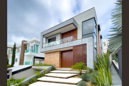 Casa de condomínio à venda com 480m², 4 quartos e 7 vagasFoto 08