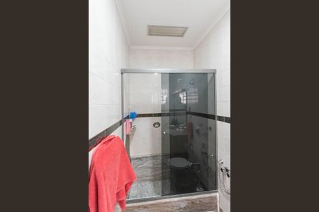 Casa à venda com 212m², 4 quartos e 3 vagas Casa à venda com 212m², 4 quartos e 3 vagasBanheiro da Suíte