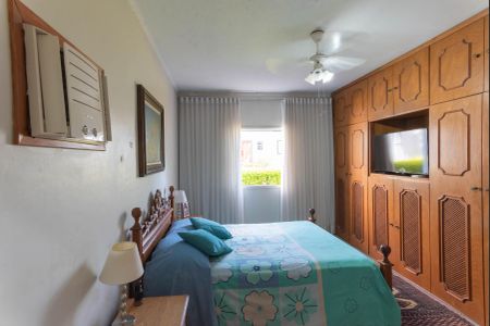 Casa à venda com 212m², 4 quartos e 3 vagas Casa à venda com 212m², 4 quartos e 3 vagasSuíte