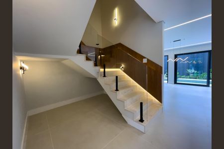 Casa de condomínio à venda com 285m², 4 quartos e 4 vagas Casa de condomínio à venda com 285m², 4 quartos e 4 vagasFoto 07