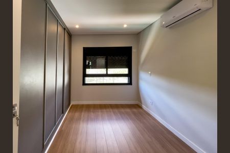 Casa de condomínio à venda com 285m², 4 quartos e 4 vagas Casa de condomínio à venda com 285m², 4 quartos e 4 vagasFoto 30