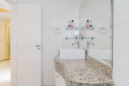 Apartamento à venda com 142m², 3 quartos e 2 vagasBanheiro da Suíte