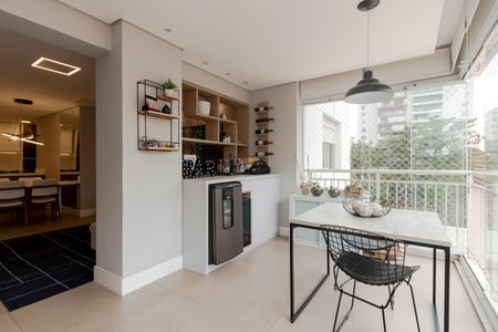 Apartamento à venda com 89m², 2 quartos e 2 vagasVaranda