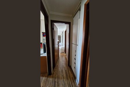 Apartamento à venda com 83m², 2 quartos e 2 vagasCorredor