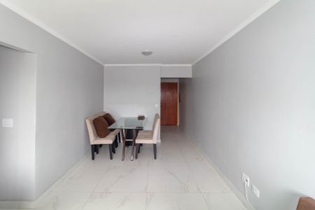 Apartamento para alugar com 83m², 3 quartos e 1 vaga Apartamento para alugar com 83m², 3 quartos e 1 vagaSala
