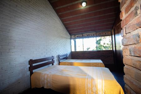 Casa para alugar com 1000m², 6 quartos e 3 vagas Casa para alugar com 1000m², 6 quartos e 3 vagasQuarto 01