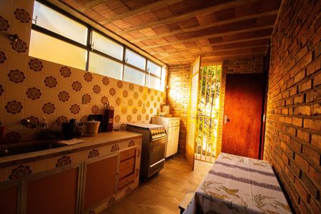 Casa para alugar com 1000m², 6 quartos e 3 vagas Casa para alugar com 1000m², 6 quartos e 3 vagasCozinha