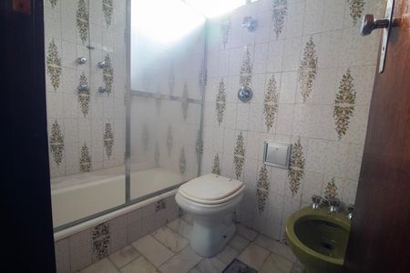 Casa para alugar com 1000m², 6 quartos e 3 vagas Casa para alugar com 1000m², 6 quartos e 3 vagasBanheiro Suite