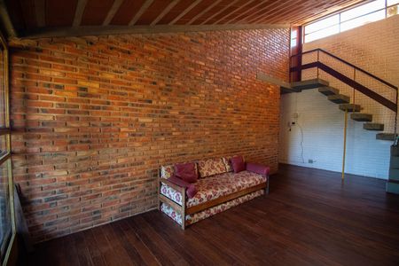 Casa para alugar com 1000m², 6 quartos e 3 vagas Casa para alugar com 1000m², 6 quartos e 3 vagasSala 02