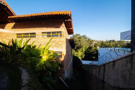 Casa para alugar com 1000m², 6 quartos e 3 vagas Casa para alugar com 1000m², 6 quartos e 3 vagasÁrea externa