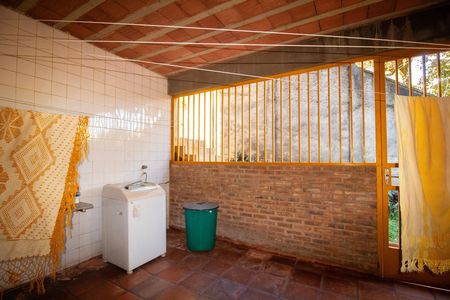 Casa para alugar com 1000m², 6 quartos e 3 vagas Casa para alugar com 1000m², 6 quartos e 3 vagasÁrea de Serviço