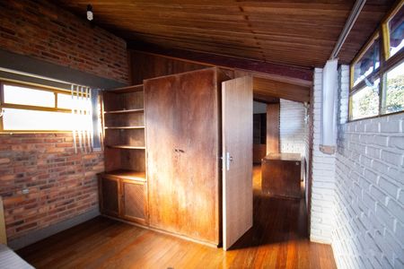 Casa para alugar com 1000m², 6 quartos e 3 vagas Casa para alugar com 1000m², 6 quartos e 3 vagasQuarto 04