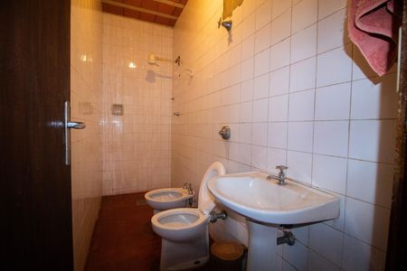 Casa para alugar com 1000m², 6 quartos e 3 vagas Casa para alugar com 1000m², 6 quartos e 3 vagasBanheiro de serviço