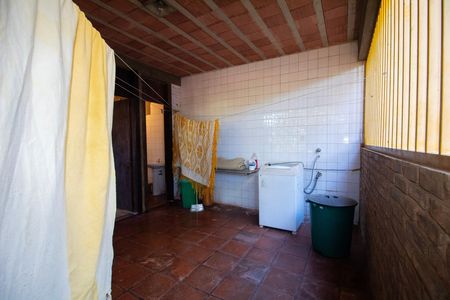 Casa para alugar com 1000m², 6 quartos e 3 vagas Casa para alugar com 1000m², 6 quartos e 3 vagasÁrea de Serviço