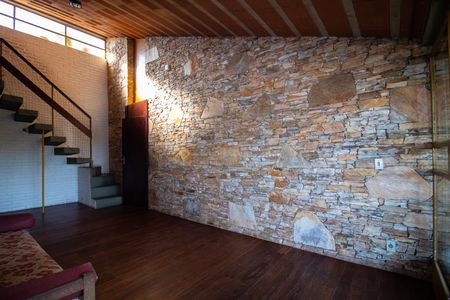 Casa para alugar com 1000m², 6 quartos e 3 vagas Casa para alugar com 1000m², 6 quartos e 3 vagasSala 02