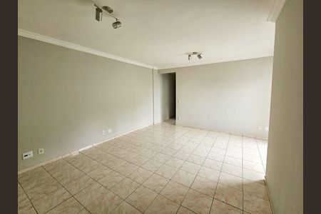 Sala de apartamento para alugar com 3 quartos, 95m² em Pinheirinho, Santo André