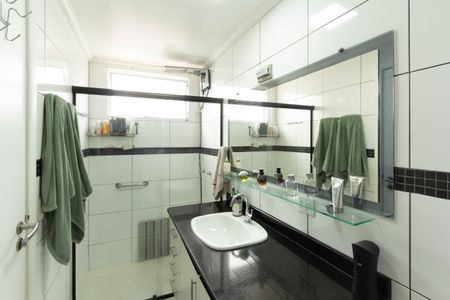 Apartamento à venda com 100m², 3 quartos e 1 vaga Apartamento à venda com 100m², 3 quartos e 1 vagaBanheiro da Suíte