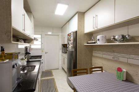 Apartamento à venda com 100m², 3 quartos e 1 vaga Apartamento à venda com 100m², 3 quartos e 1 vagaCozinha