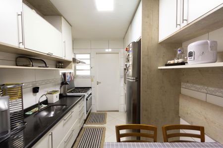 Apartamento à venda com 100m², 3 quartos e 1 vaga Apartamento à venda com 100m², 3 quartos e 1 vagaCozinha