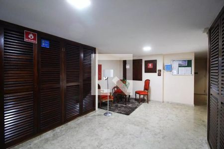 Apartamento à venda com 100m², 3 quartos e 1 vaga Apartamento à venda com 100m², 3 quartos e 1 vagaHall social
