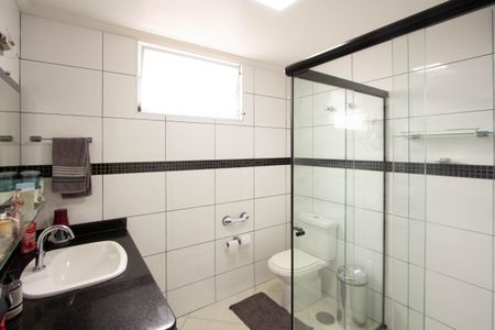 Apartamento à venda com 100m², 3 quartos e 1 vaga Apartamento à venda com 100m², 3 quartos e 1 vagaBanheiro