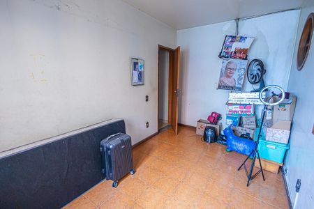 Casa à venda com 360m², 4 quartos e 4 vagas Casa à venda com 360m², 4 quartos e 4 vagasquarto 2