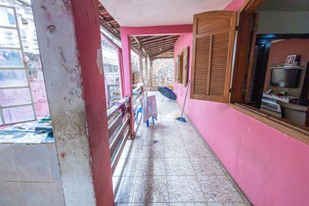 Casa à venda com 360m², 4 quartos e 4 vagas Casa à venda com 360m², 4 quartos e 4 vagasquintal