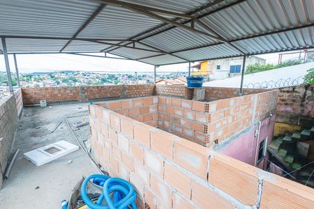 Casa à venda com 360m², 4 quartos e 4 vagas Casa à venda com 360m², 4 quartos e 4 vagaspiscina, churrasqueira e quadra