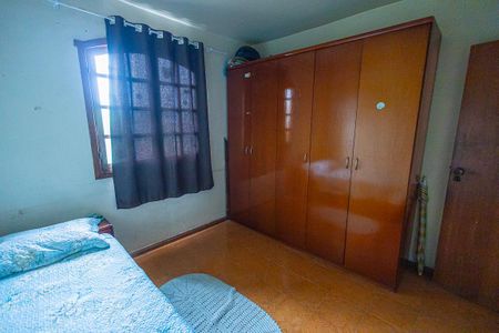 Casa à venda com 360m², 4 quartos e 4 vagas Casa à venda com 360m², 4 quartos e 4 vagasquarto 1