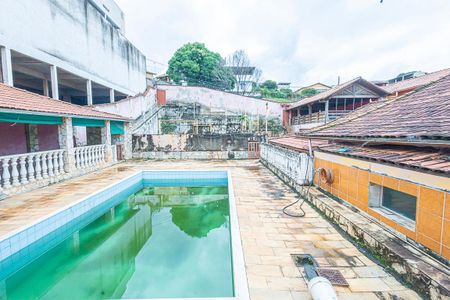 Casa à venda com 360m², 4 quartos e 4 vagas Casa à venda com 360m², 4 quartos e 4 vagaspiscina, churrasqueira e quadra