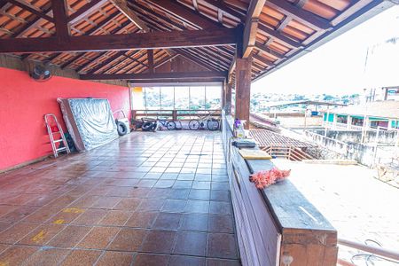 Casa à venda com 360m², 4 quartos e 4 vagas Casa à venda com 360m², 4 quartos e 4 vagasgaragem