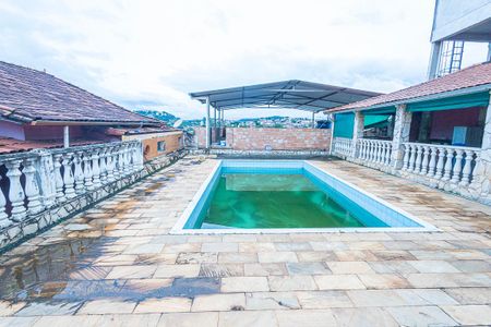 Casa à venda com 360m², 4 quartos e 4 vagas Casa à venda com 360m², 4 quartos e 4 vagaspiscina, churrasqueira e quadra
