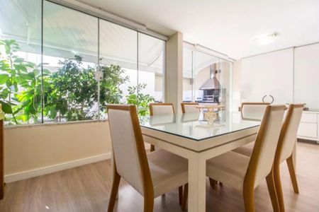 Foto 04 de casa de condomínio à venda com 4 quartos, 200m² em Tamboré, Santana de Parnaíba