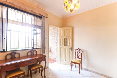 Casa para alugar com 360m², 4 quartos e 1 vagaSala