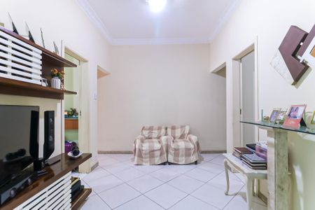 Casa para alugar com 360m², 4 quartos e 1 vagaSaleta