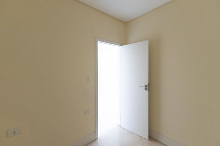 Casa para alugar com 100m², 2 quartos e 3 vagas Casa para alugar com 100m², 2 quartos e 3 vagasQuarto