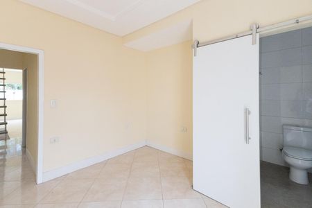 Suíte de casa para alugar com 2 quartos, 100m² em Vila Nivi, São Paulo