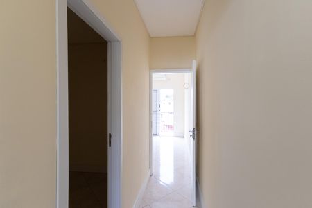 Casa para alugar com 100m², 2 quartos e 3 vagas Casa para alugar com 100m², 2 quartos e 3 vagasCorredor