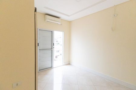 Suíte de casa para alugar com 2 quartos, 100m² em Vila Nivi, São Paulo