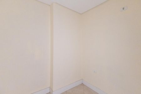 Casa para alugar com 100m², 2 quartos e 3 vagas Casa para alugar com 100m², 2 quartos e 3 vagasQuarto